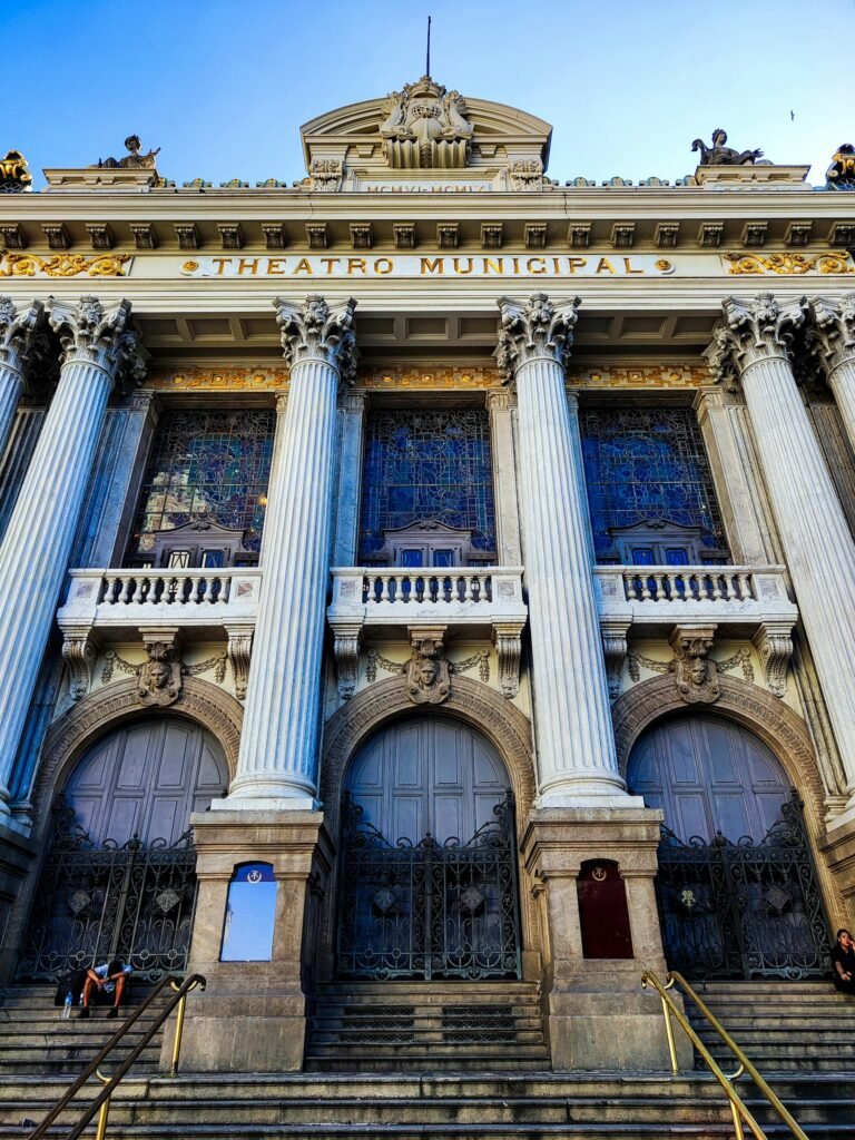 Theatro Municipal do Rio de Janeiro: um dos passeios culturais no Rio de Janeiro
